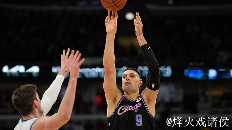 武切维奇35+7+5关键上篮制胜 公牛主场惊险击败爵士 武切维奇35+7+5关键上篮制胜 公牛主场惊险击败爵士